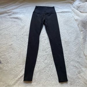 Black Alo Yoga Leggings